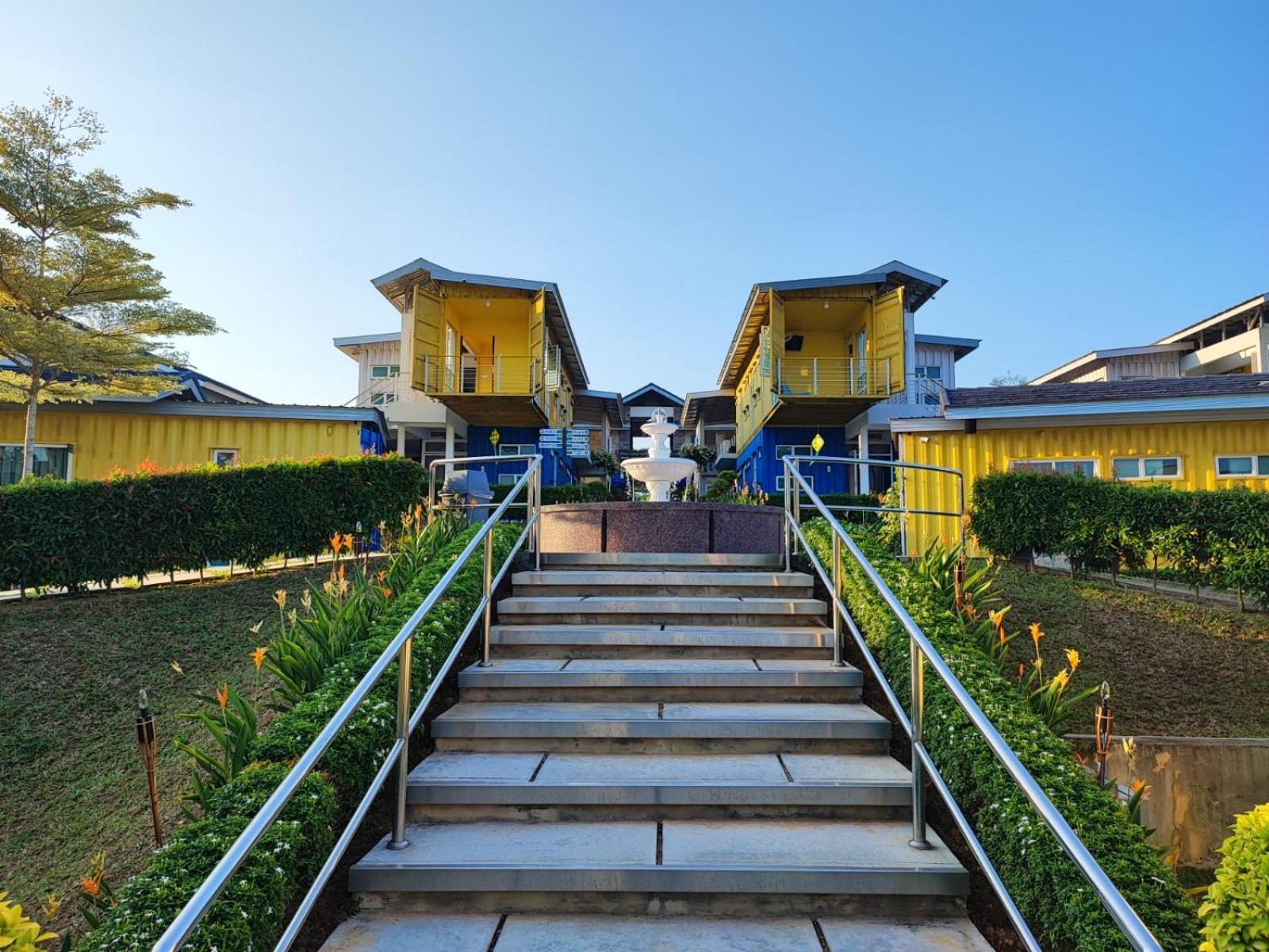 Solesor Kampong Beach Resort Porto Dickson Exterior foto